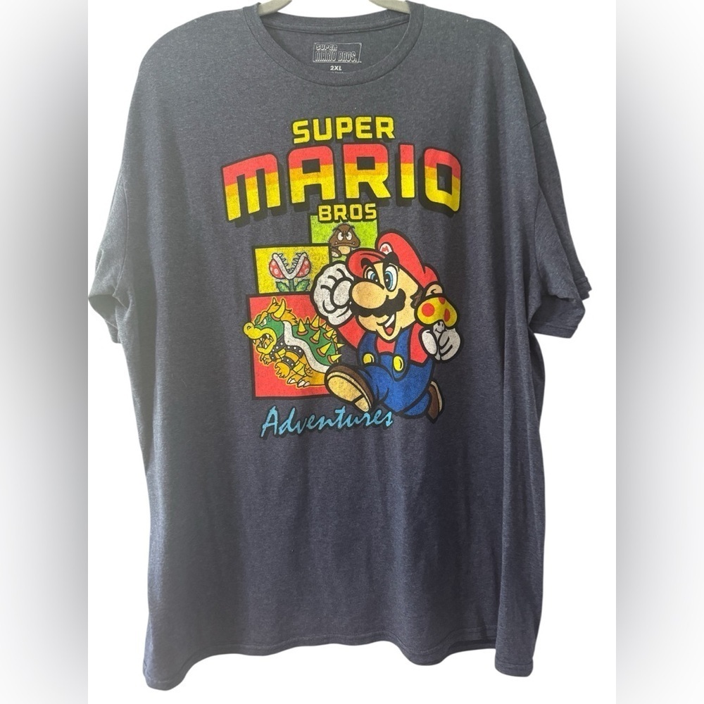 Men’s Nintendo Black Console with Super Mario Theme Gray Short Sleeve T-Shirt XL